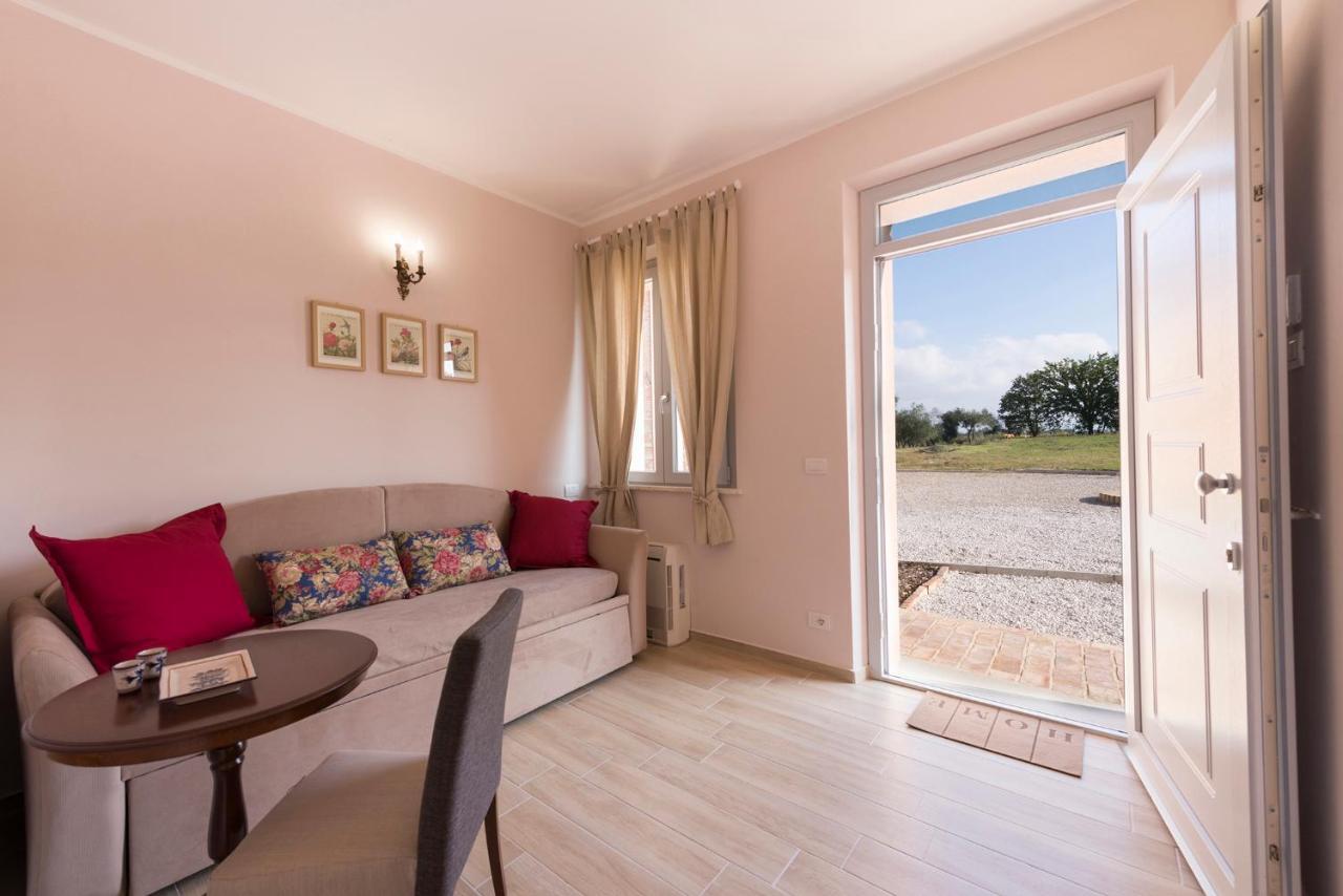 Podere Abbazia B&B 시나룬가 외부 사진