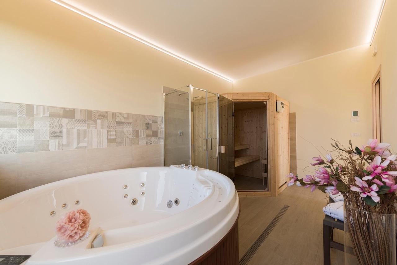 Podere Abbazia B&B 시나룬가 외부 사진